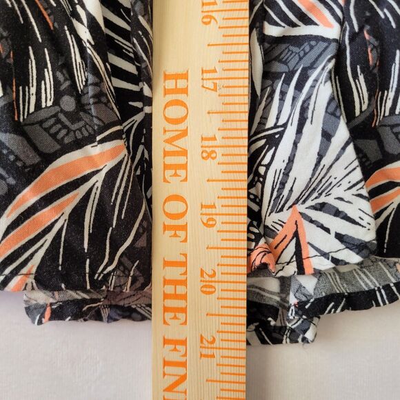 Torrid Womens Skirt Plus Size 2x Black Leaves Mini Challis Smocked Waist Pockets - Picture 10 of 12